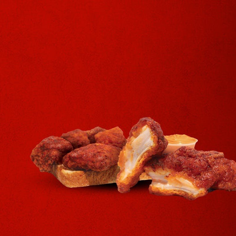 Dave’s Hot Chicken 10-piece Dave’s Bites with bread